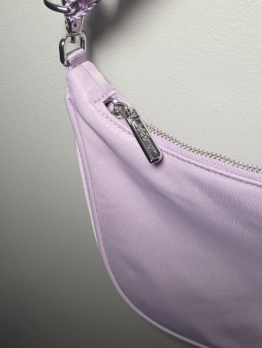 lululemon athletica NWOT Lavender Crossbody Bag - Picture 3 of 6